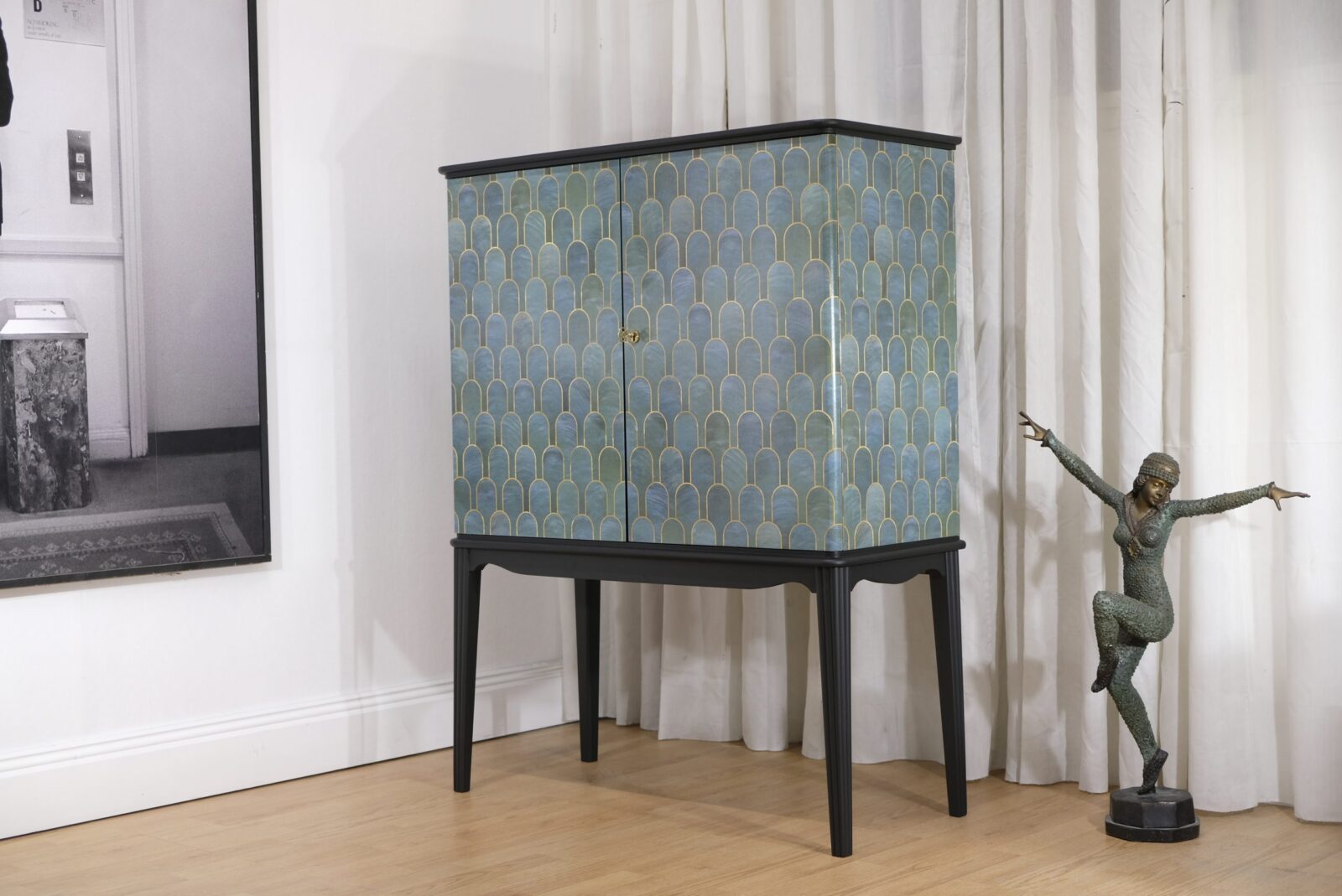 SÅLT - SKÅP SWEDISH MODERN 1930-TAL - Liknande kan beställas