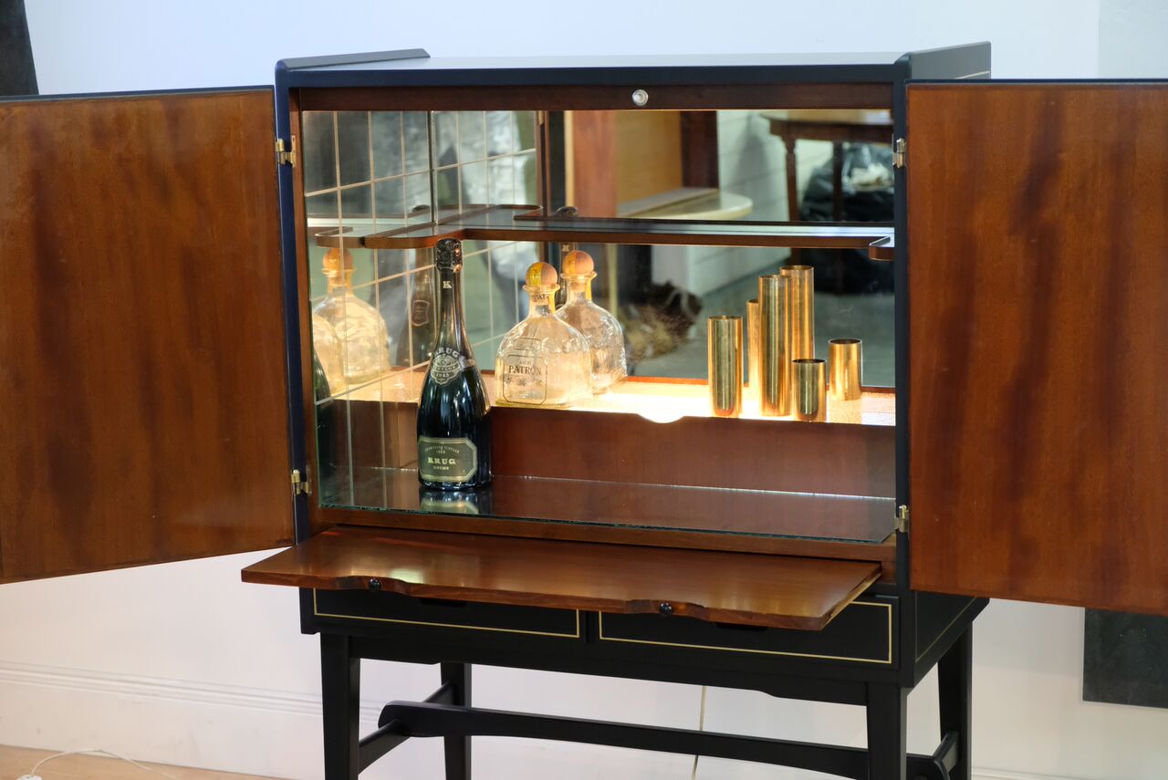 Barschrank schwarz mit Goldrahmen – Vintage, 1950er