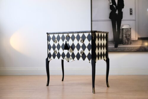 Kommode Harlekin schwarz-weiß-gold – mit Marmorplatte